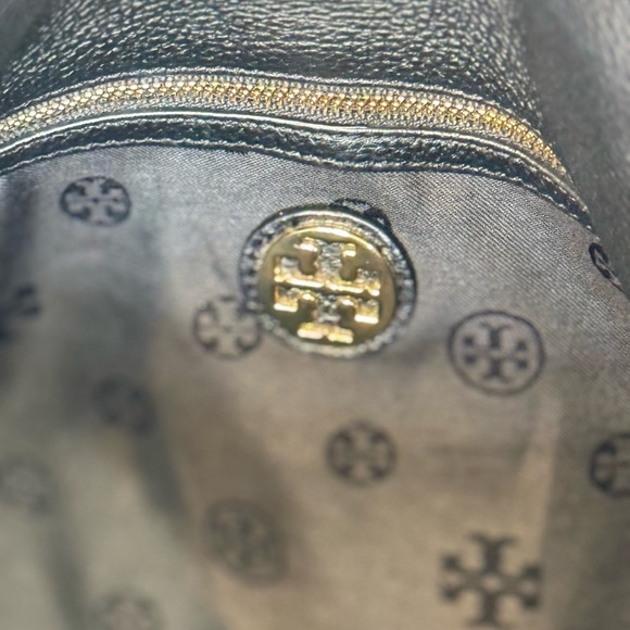Tory Burch Black Leather Tote Bag 2 Way! - Picture 6 of 9